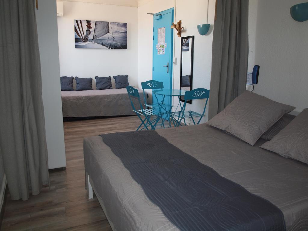 Hotel Restaurant - Villa Les Sirenes Argelès-sur-Mer Pokoj fotografie